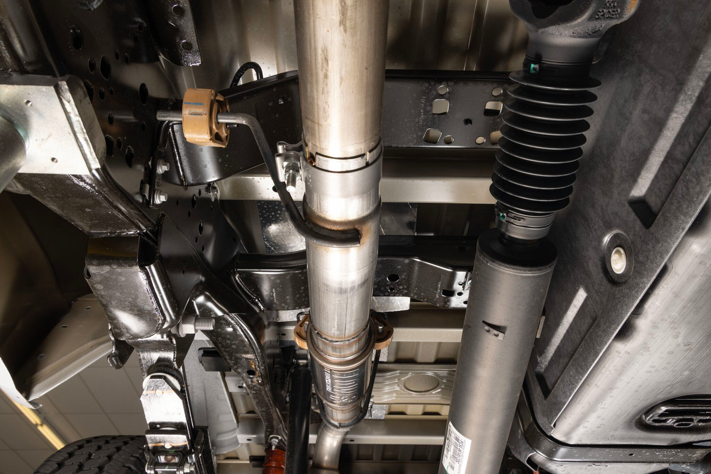 Flowmaster Flow FX Direct Fit Muffler by Flowmaster