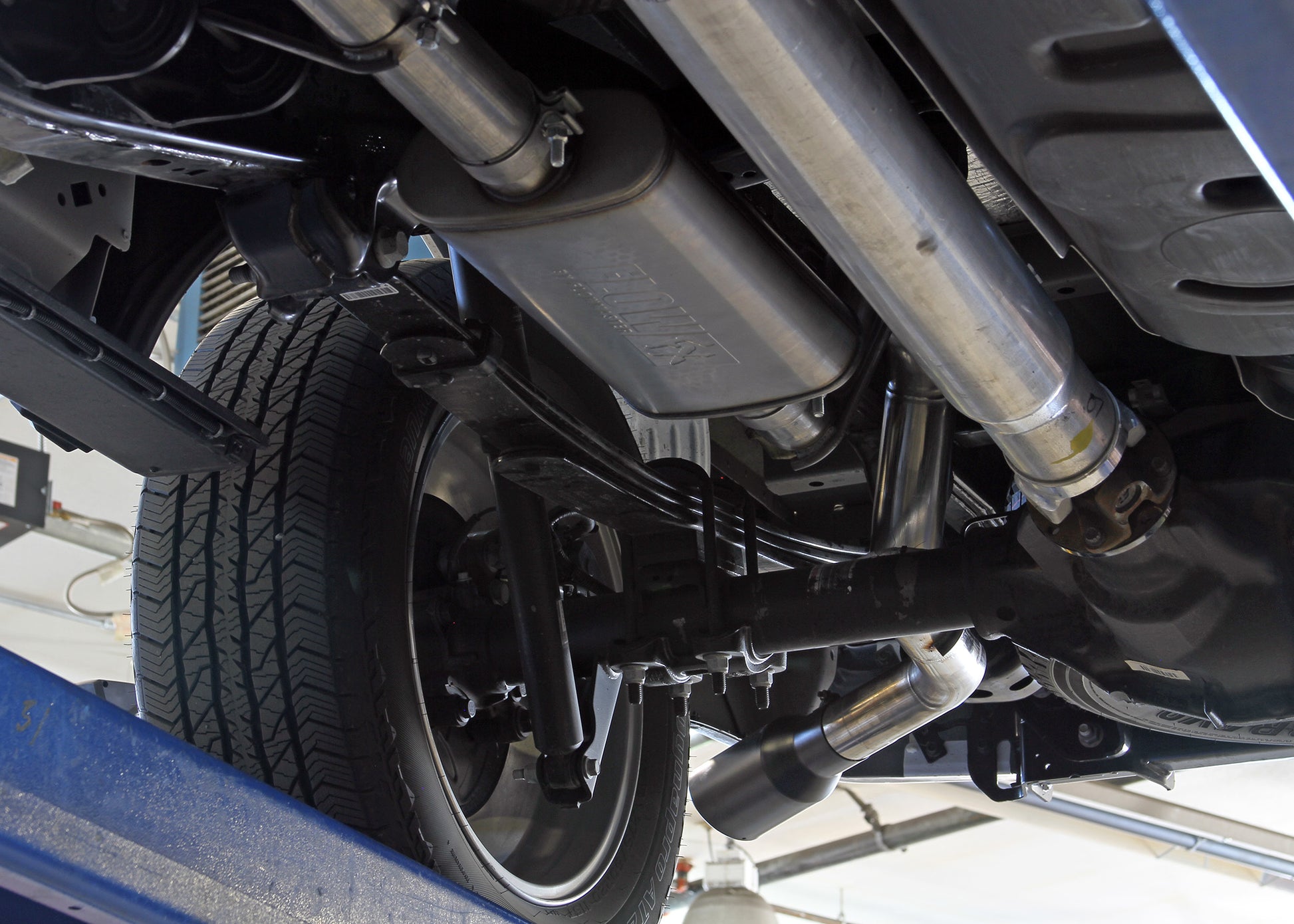 Flowmaster Flow FX Cat-Back Exhaust System by Flowmaster