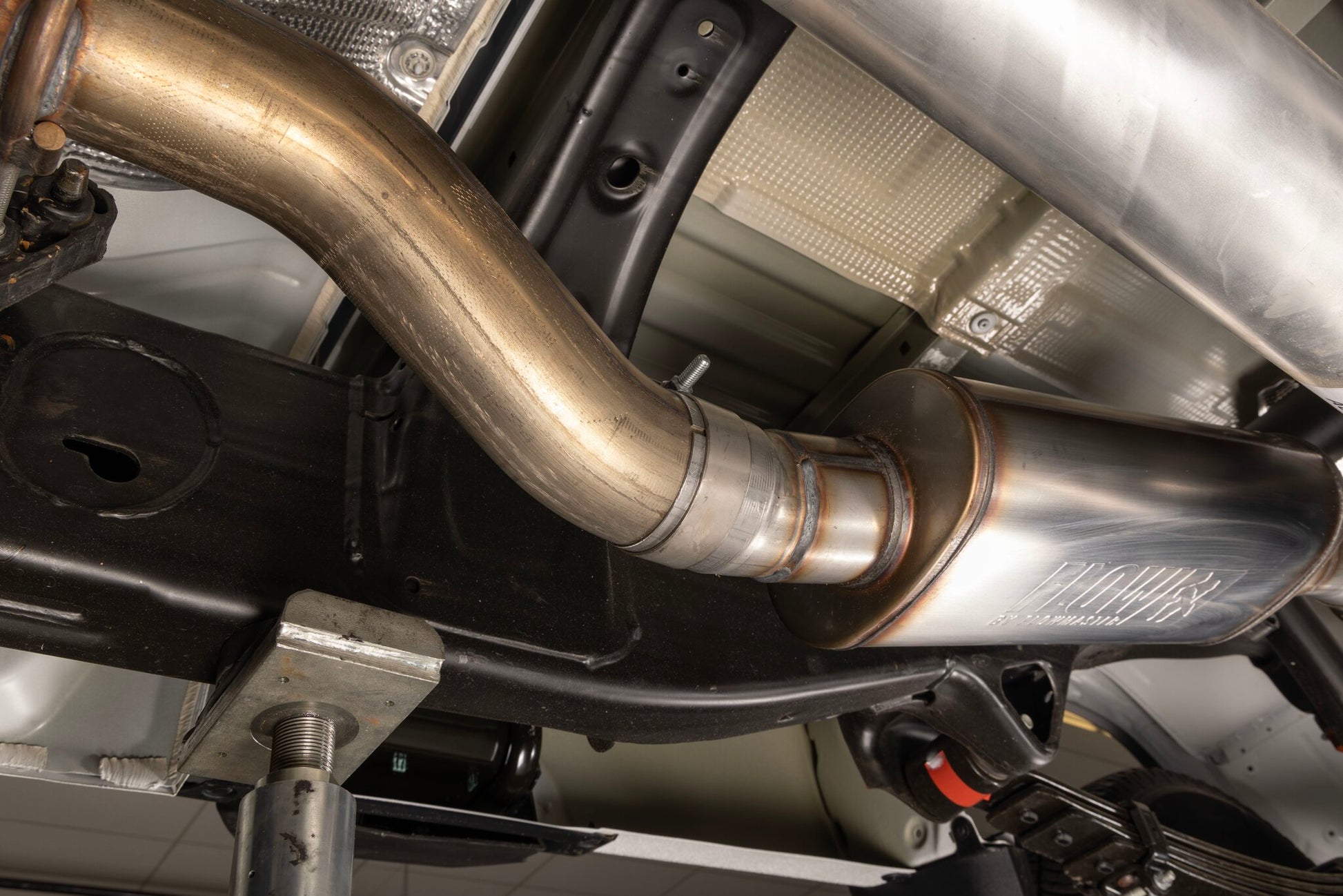 Flowmaster Flow FX Direct Fit Muffler by Flowmaster