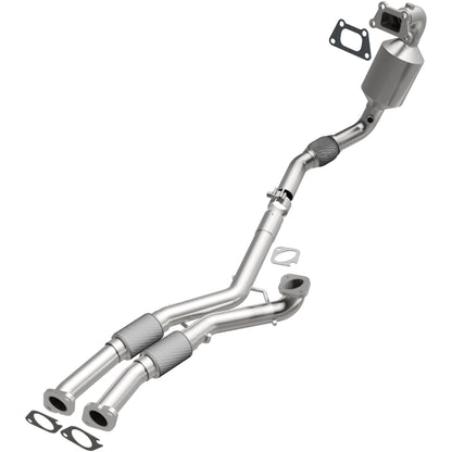 Catalytic Converter with Integrated Exhaust Manifold by MagnaFlow Exhaust Products