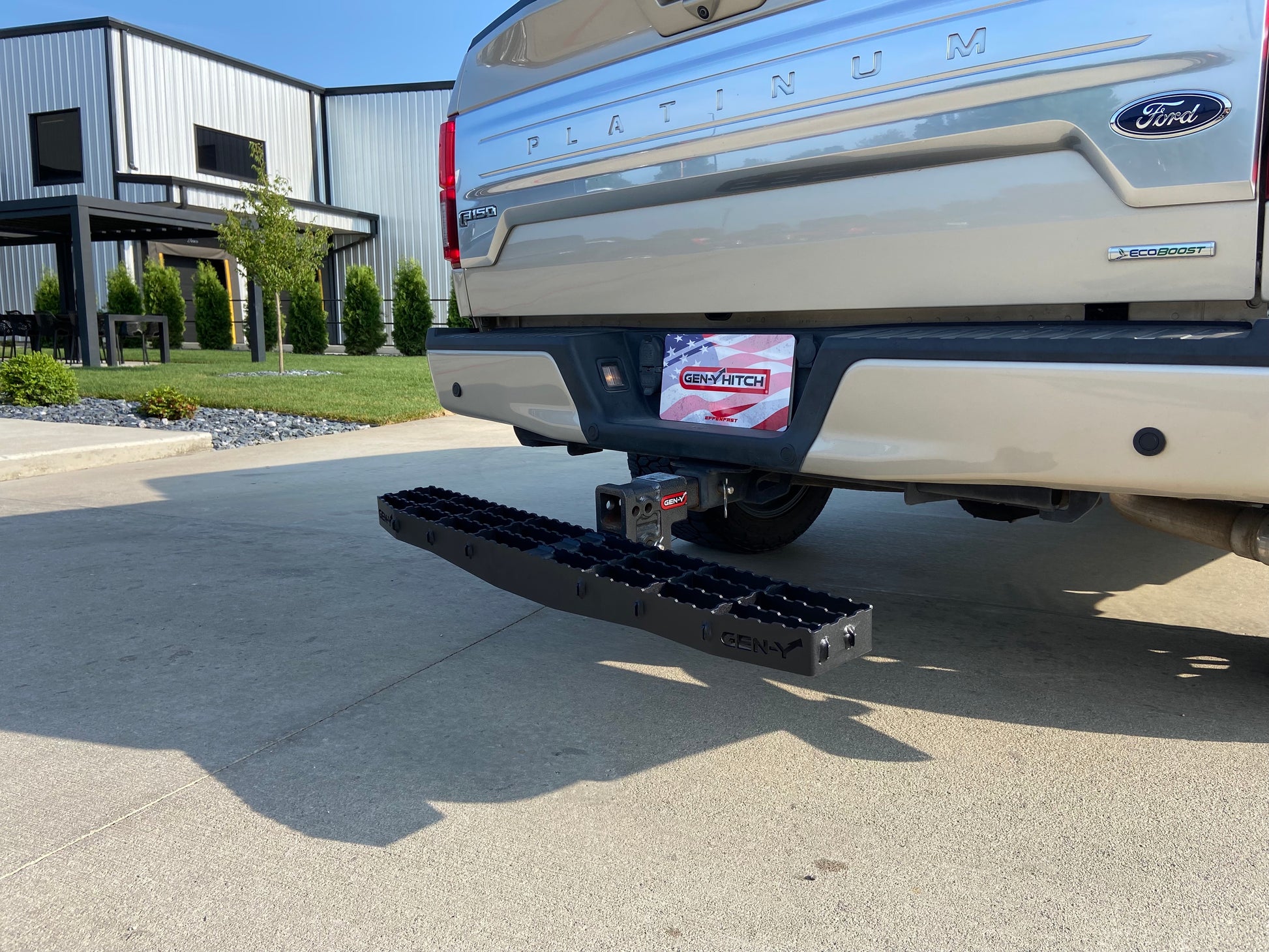 2" Shank Heavy-Duty 600lb Serrated Hitch Step (42" Wide Van Step) by GEN-Y Hitch