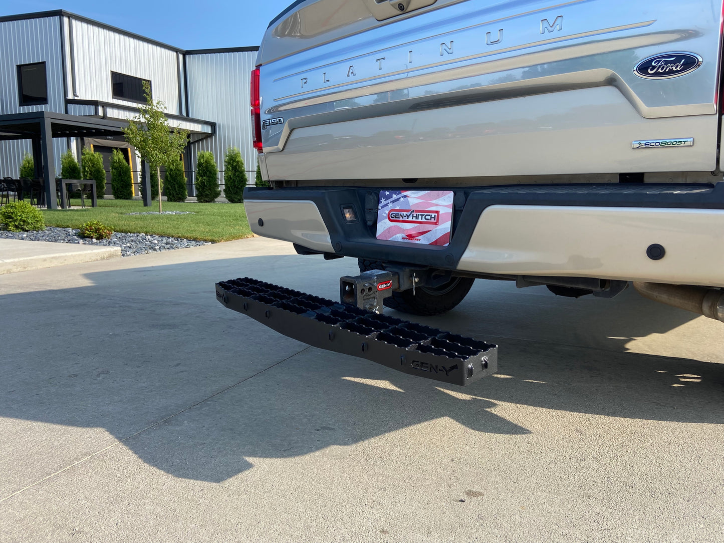 2" Shank Heavy-Duty 600lb Serrated Hitch Step (42" Wide Van Step) by GEN-Y Hitch
