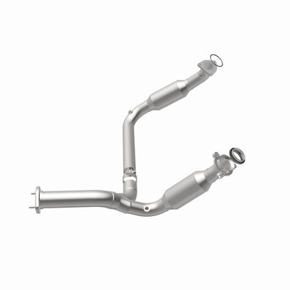 Magnaflow OEM Grade Direct-Fit Catalytic Converter by MagnaFlow Exhaust Products
