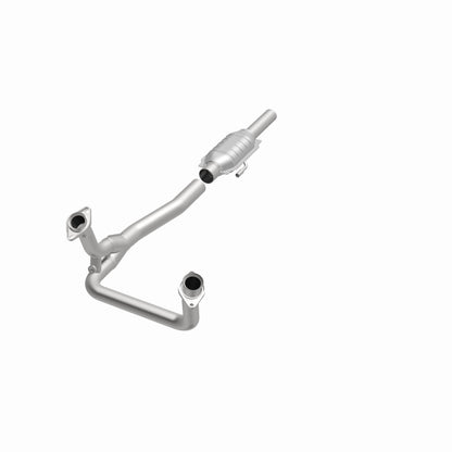 Magnaflow Standard Grade Direct-Fit Catalytic Converter by MagnaFlow Exhaust Products