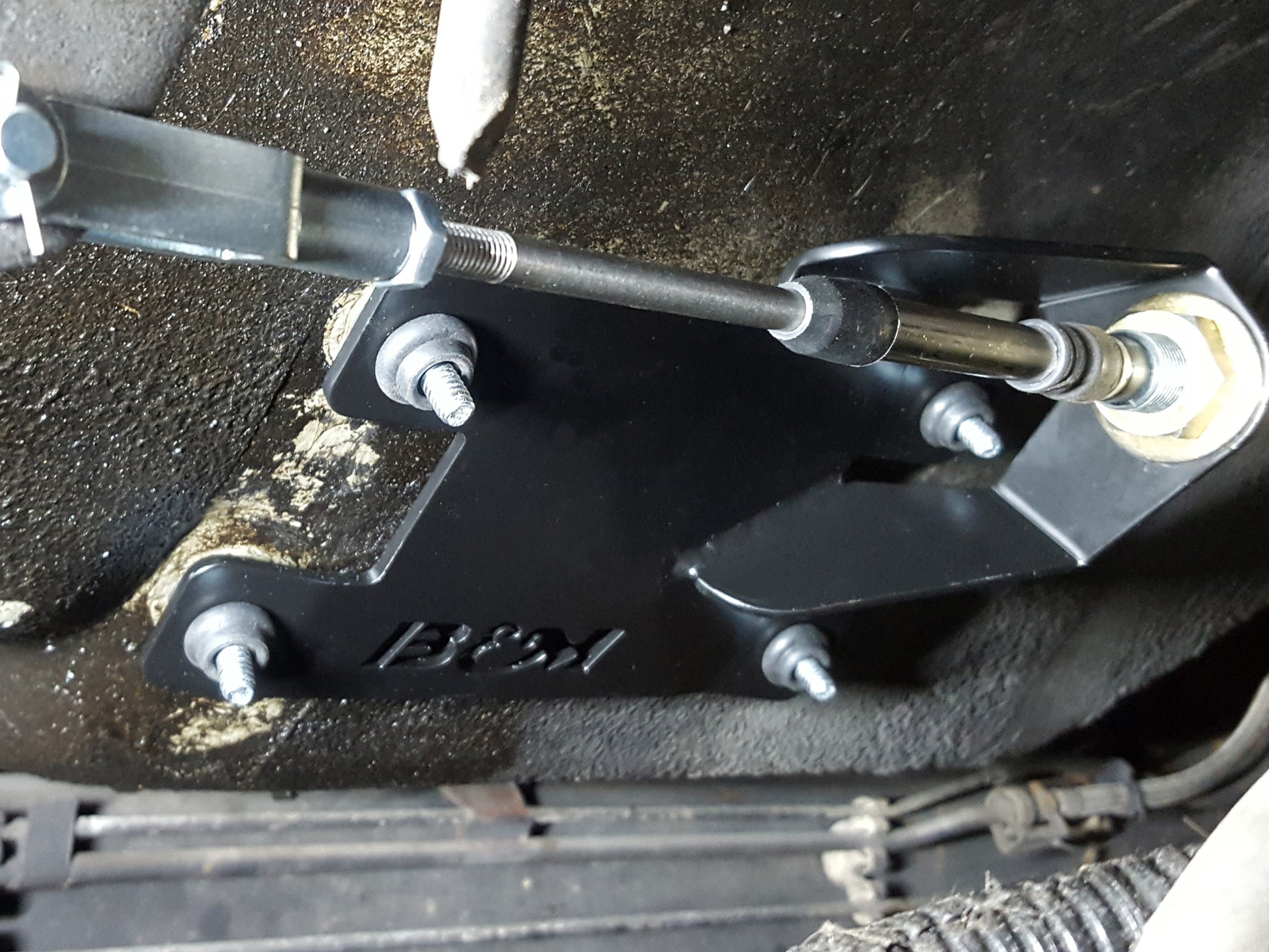B&M Heavy Duty Transfer Case Shift Cable Conversion Kit by B&M