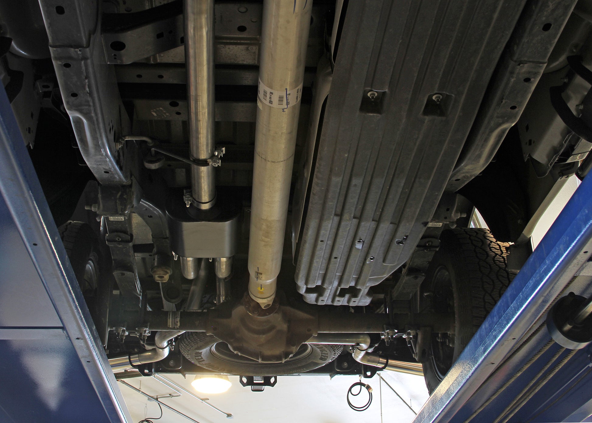 Flowmaster American Thunder Cat-Back Exhaust System by Flowmaster