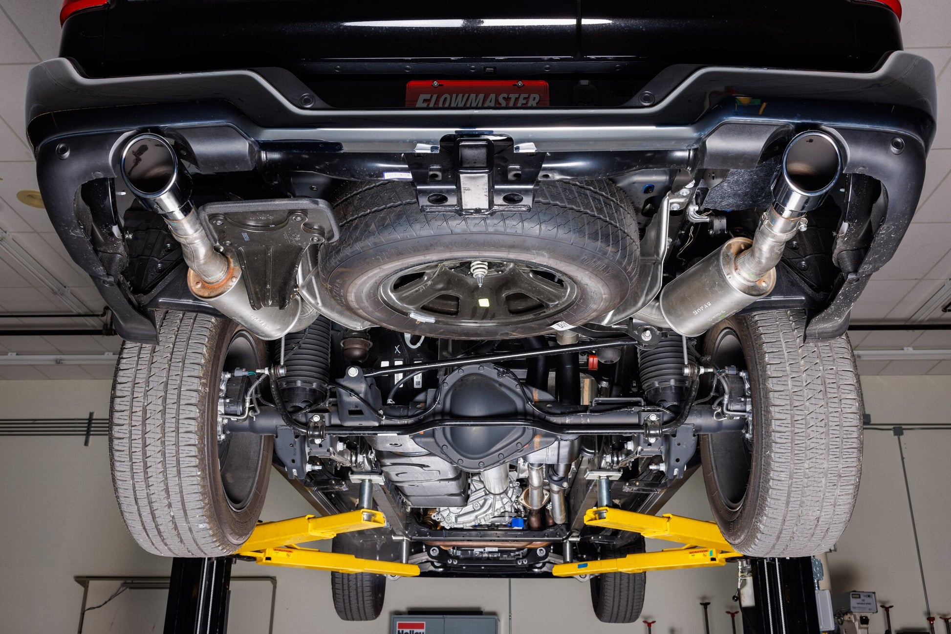 Flowmaster American Thunder Direct Fit Muffler by Flowmaster