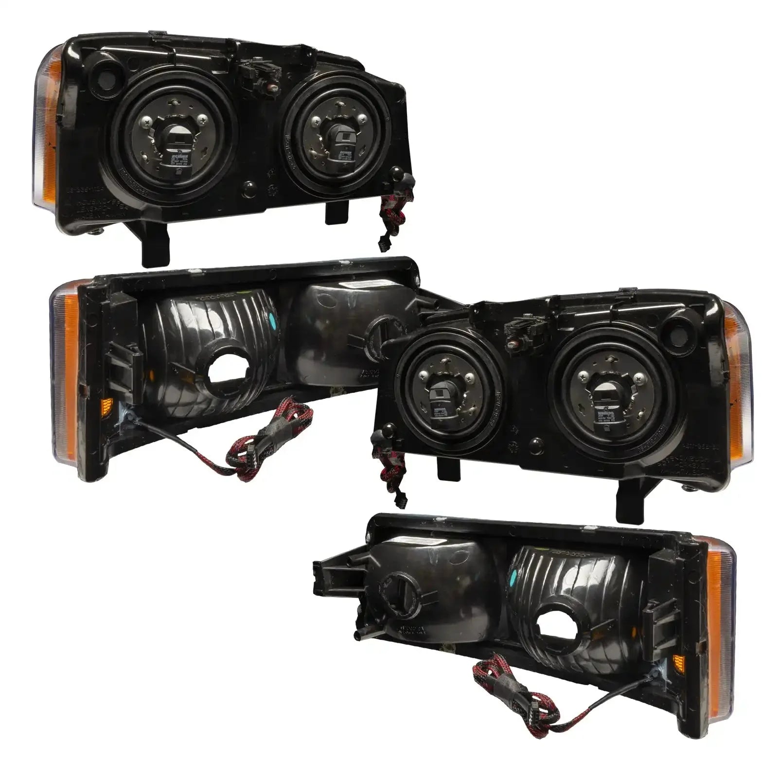 2003-2006 Chevy Silverado Pre-Assembled Headlights w/ Parking Lights by ORACLE Lighting