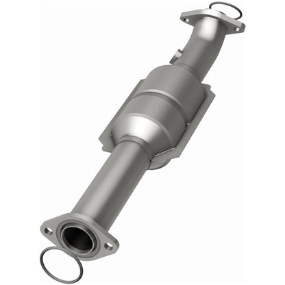 Magnaflow OEM Grade Direct-Fit Catalytic Converter by MagnaFlow Exhaust Products