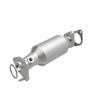 Magnaflow OEM Grade Direct-Fit Catalytic Converter by MagnaFlow Exhaust Products