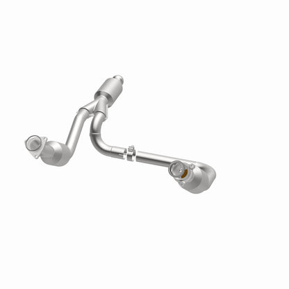 Magnaflow OEM Grade Direct-Fit Catalytic Converter by MagnaFlow Exhaust Products