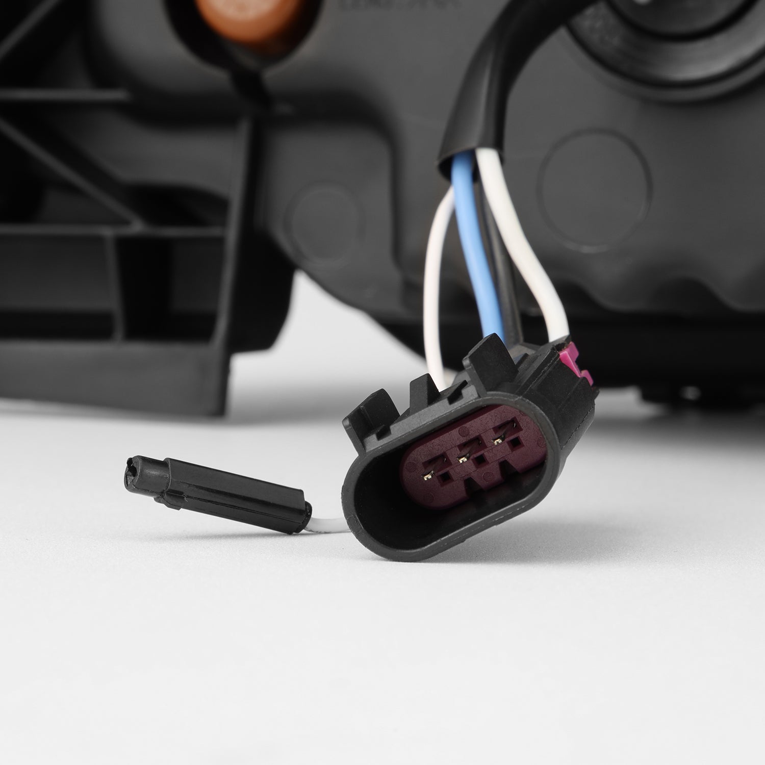 Luxx-Series Projector Headlights by AlphaRex