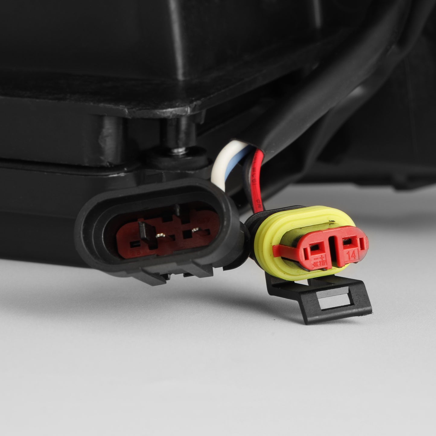 Projector Headlights Alpha-Black by AlphaRex