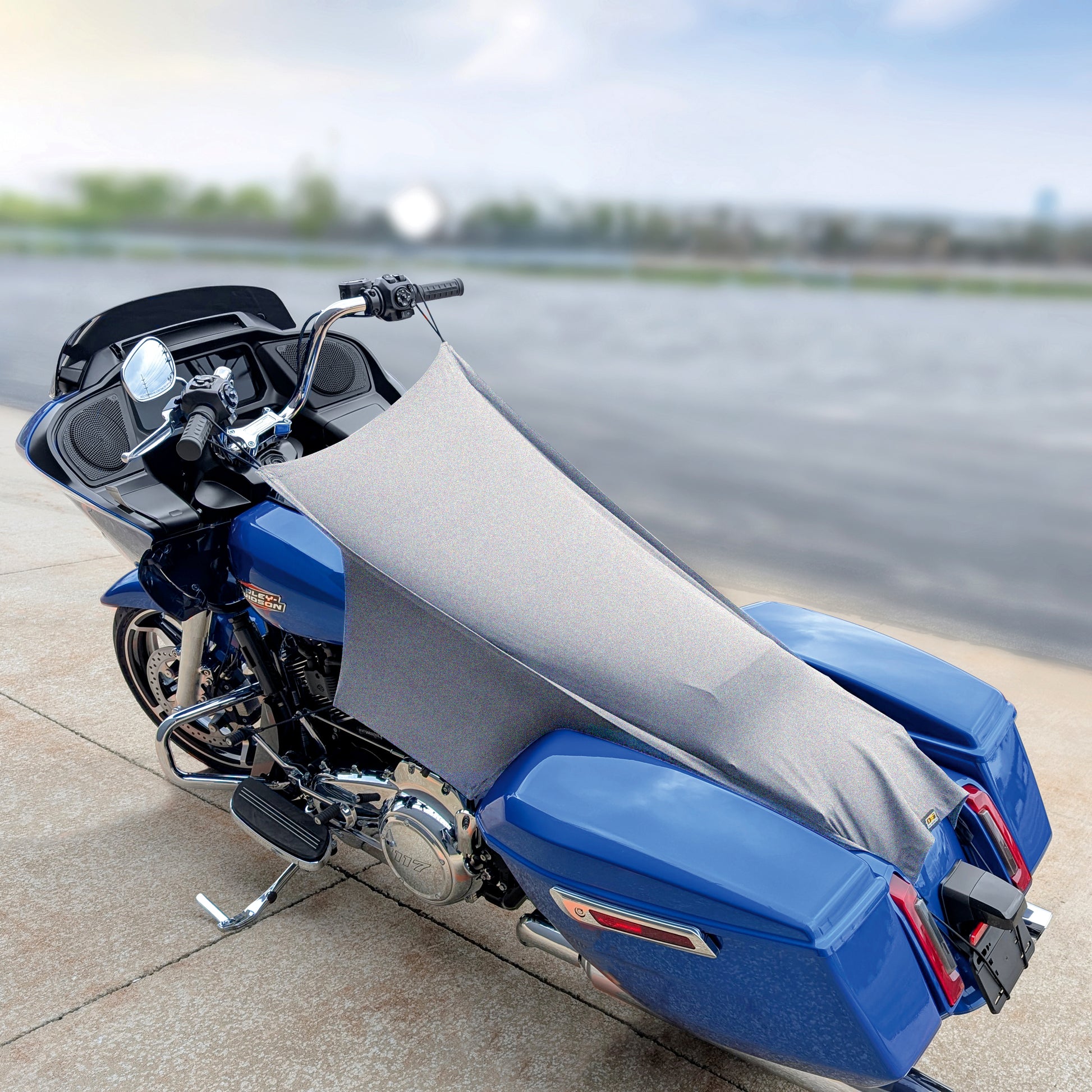 Motorcycle Seat Shade Cover by Design Engineering
