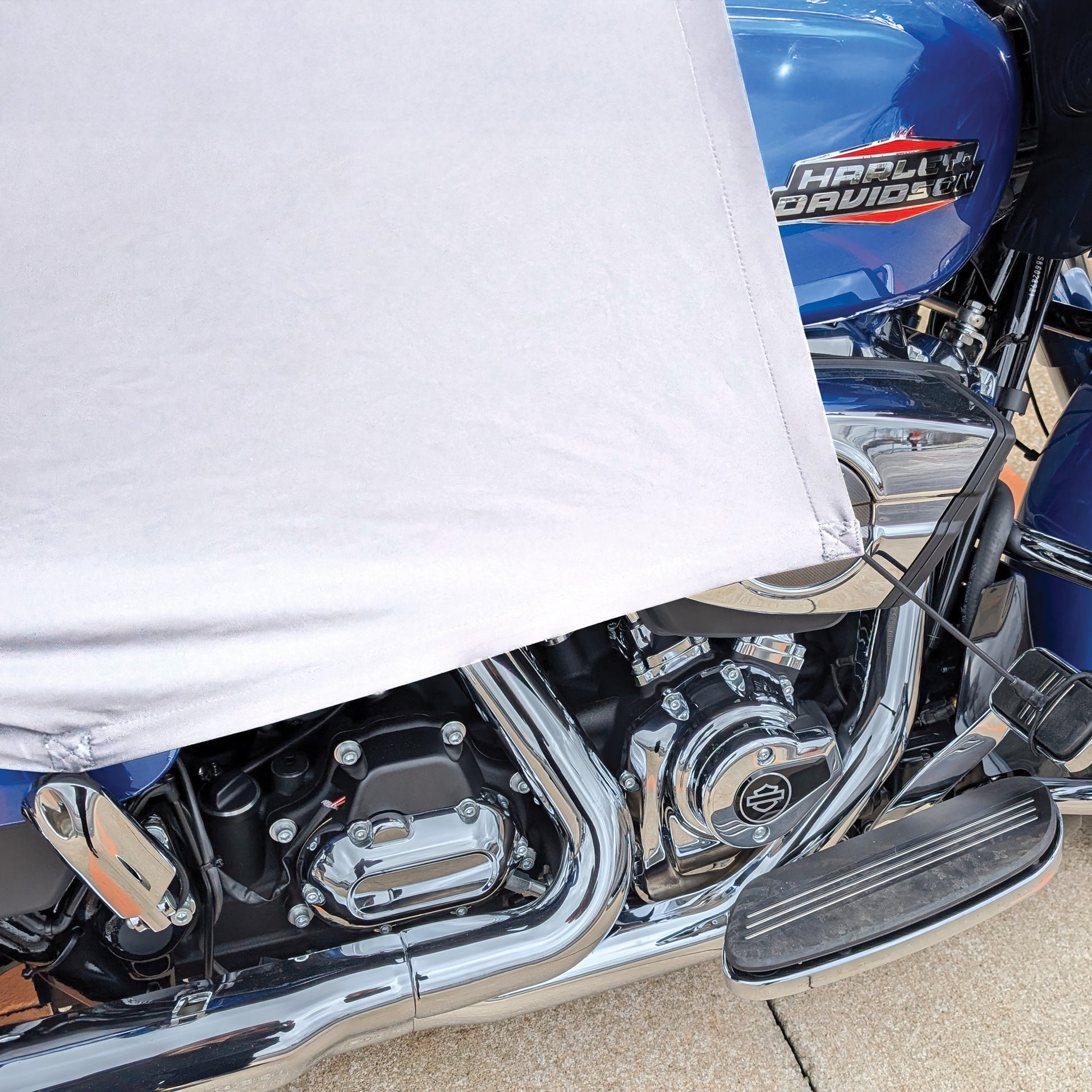 Motorcycle Seat Shade Cover by Design Engineering