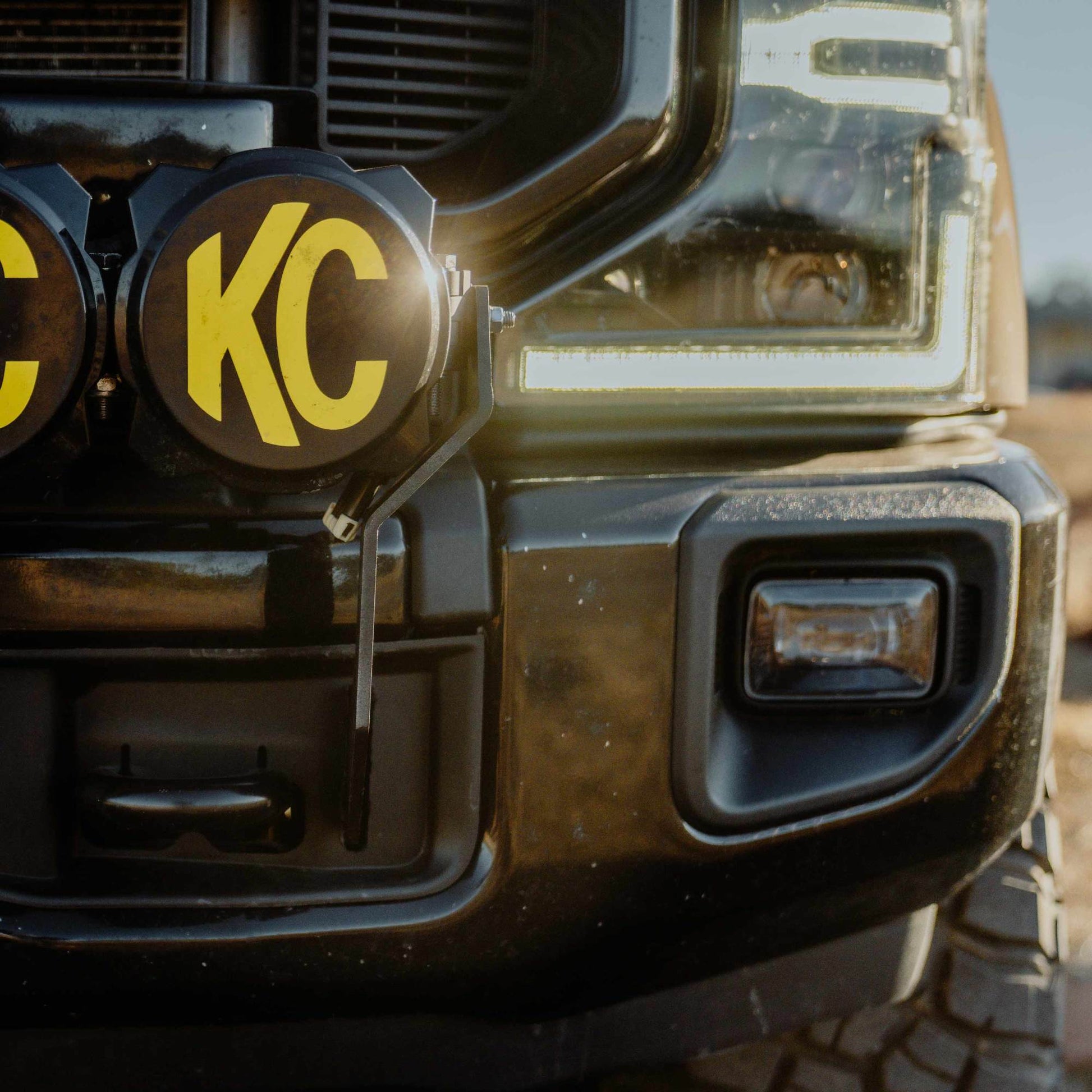 Gravity LED Pro6 - 7-Light Bar Kit - Front Bumper - GEN4-5 17-24 Ford Super Duty by KC HiLiTES