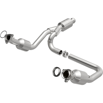 Magnaflow OEM Grade Direct-Fit Catalytic Converter by MagnaFlow Exhaust Products