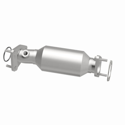 Magnaflow OEM Grade Direct-Fit Catalytic Converter by MagnaFlow Exhaust Products