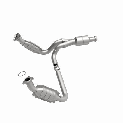 Magnaflow OEM Grade Direct-Fit Catalytic Converter by MagnaFlow Exhaust Products
