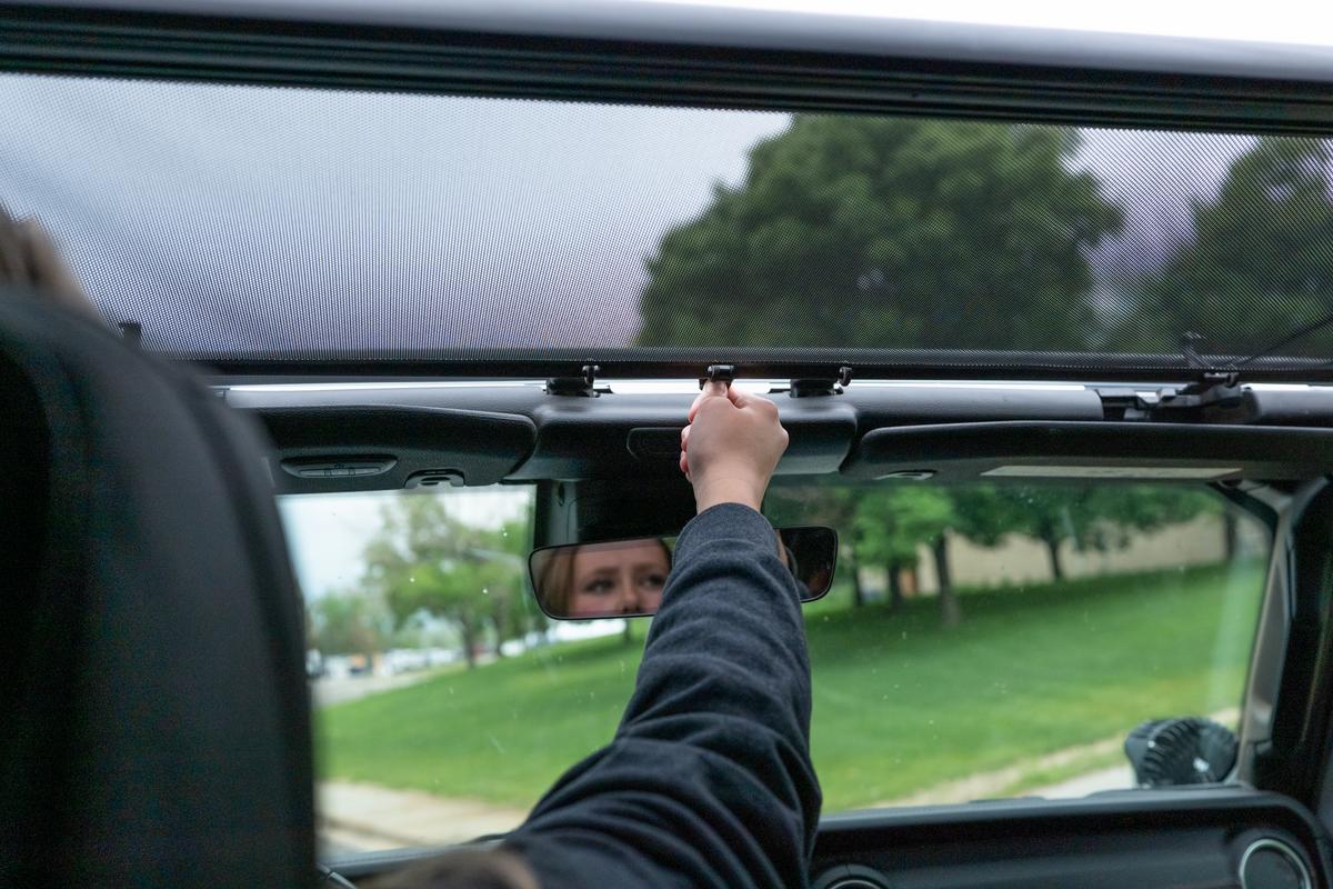 SunScreen - Jeep '18-26 Wrangler JL; '20-26 Gladiator (For Sunrider for Hardtop) by Bestop