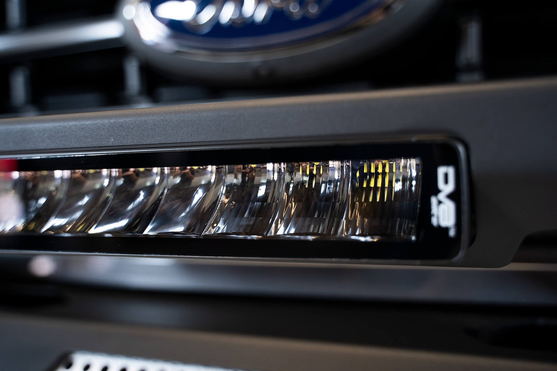 UNVL 13in. HIGH PROFILE LED LIGHT BAR w/ FLOOD/SPOT COMBO PATTERN/SIDE MOUNTS by DV8 Offroad