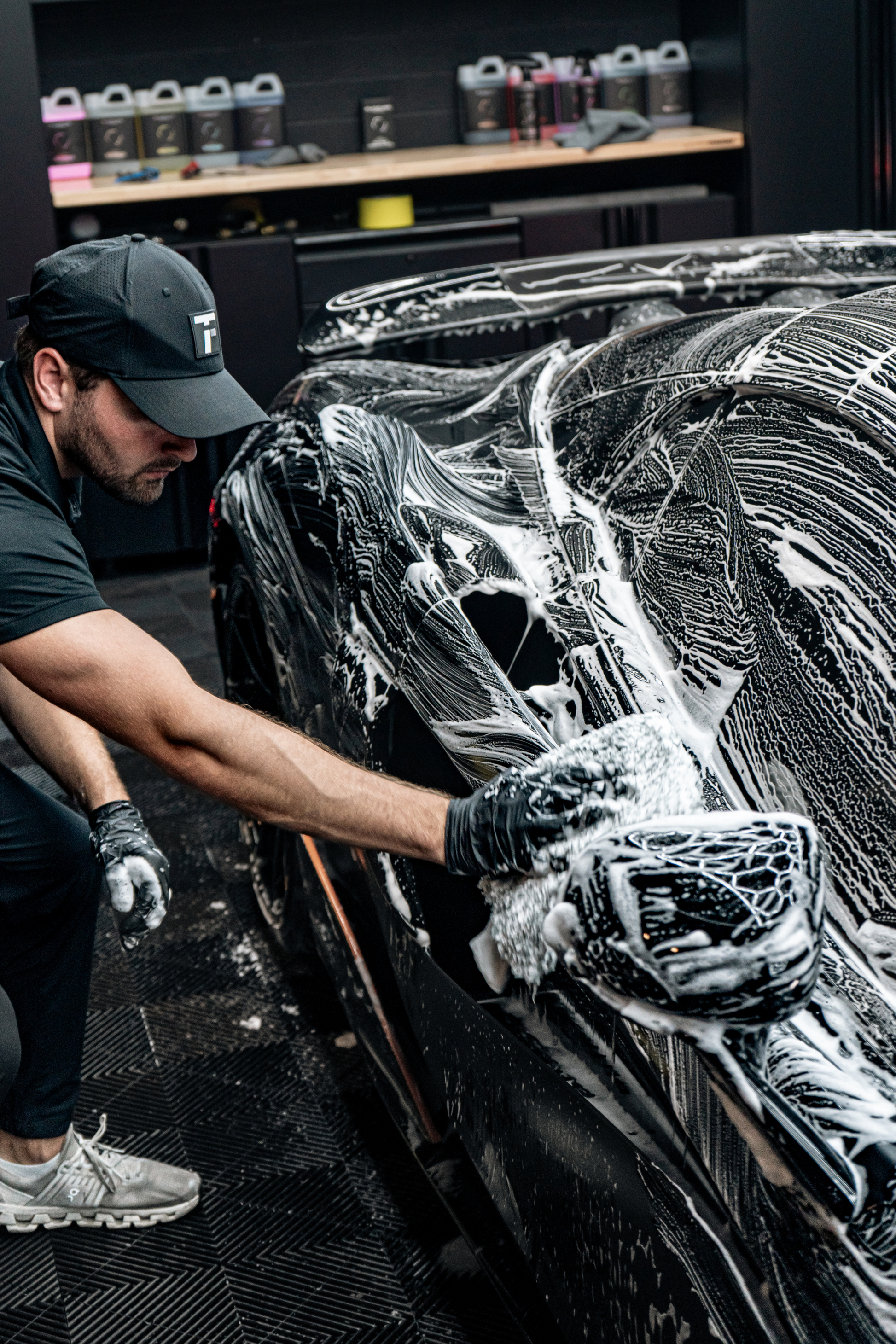 BLACKLINE® MICROFIBER WASH MITT by Blackline Car Care