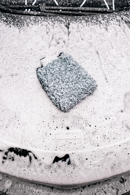 BLACKLINE® MICROFIBER WASH MITT by Blackline Car Care