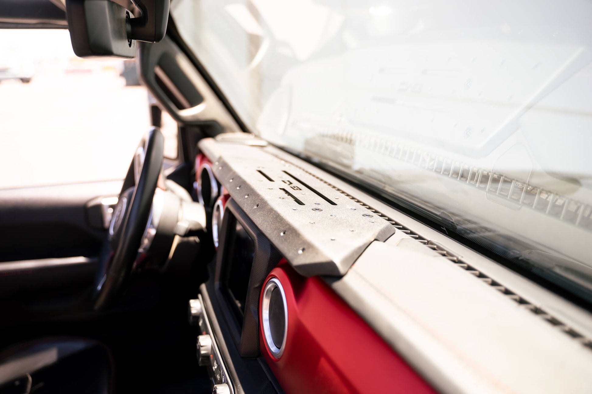 Tailored fit to the Jeep dash with a direct bolt on design. by DV8 Offroad