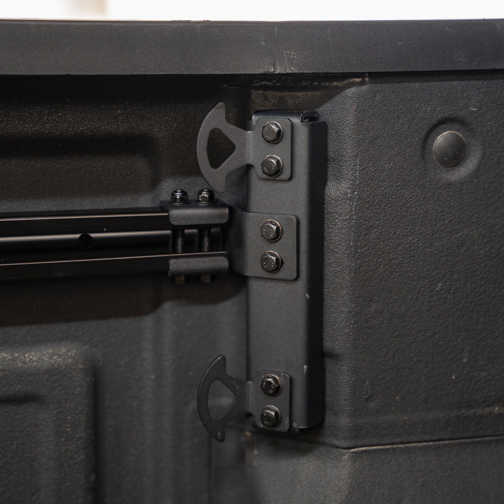 Integral Rail Kit + Panel Kits - GM HD 2020+ (8' Long Bed Only) by Integral Truck