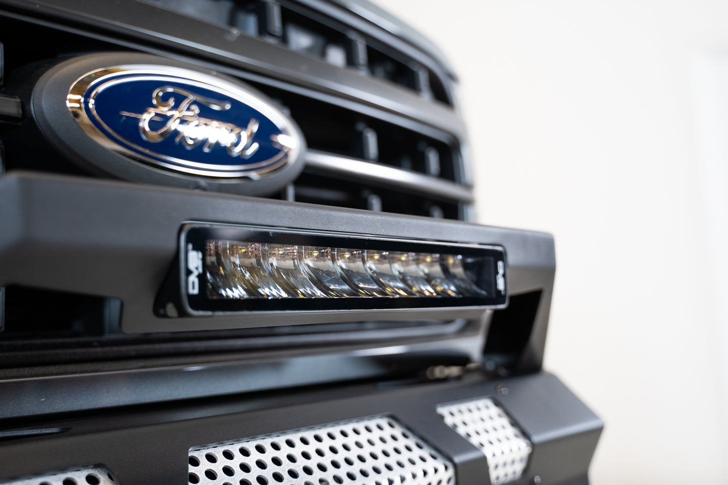 UNVL 13in. HIGH PROFILE LED LIGHT BAR w/ FLOOD/SPOT COMBO PATTERN/SIDE MOUNTS by DV8 Offroad