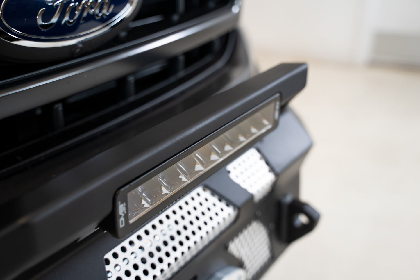 UNVL 13in. HIGH PROFILE LED LIGHT BAR w/ FLOOD/SPOT COMBO PATTERN/SIDE MOUNTS by DV8 Offroad