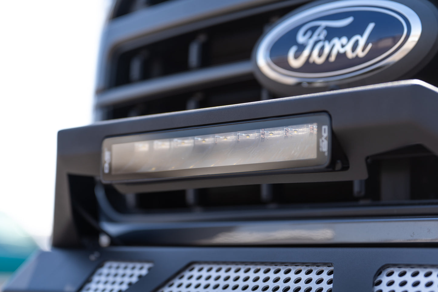 UNVL 13in. HIGH PROFILE LED LIGHT BAR w/ FLOOD/SPOT COMBO PATTERN/SIDE MOUNTS by DV8 Offroad