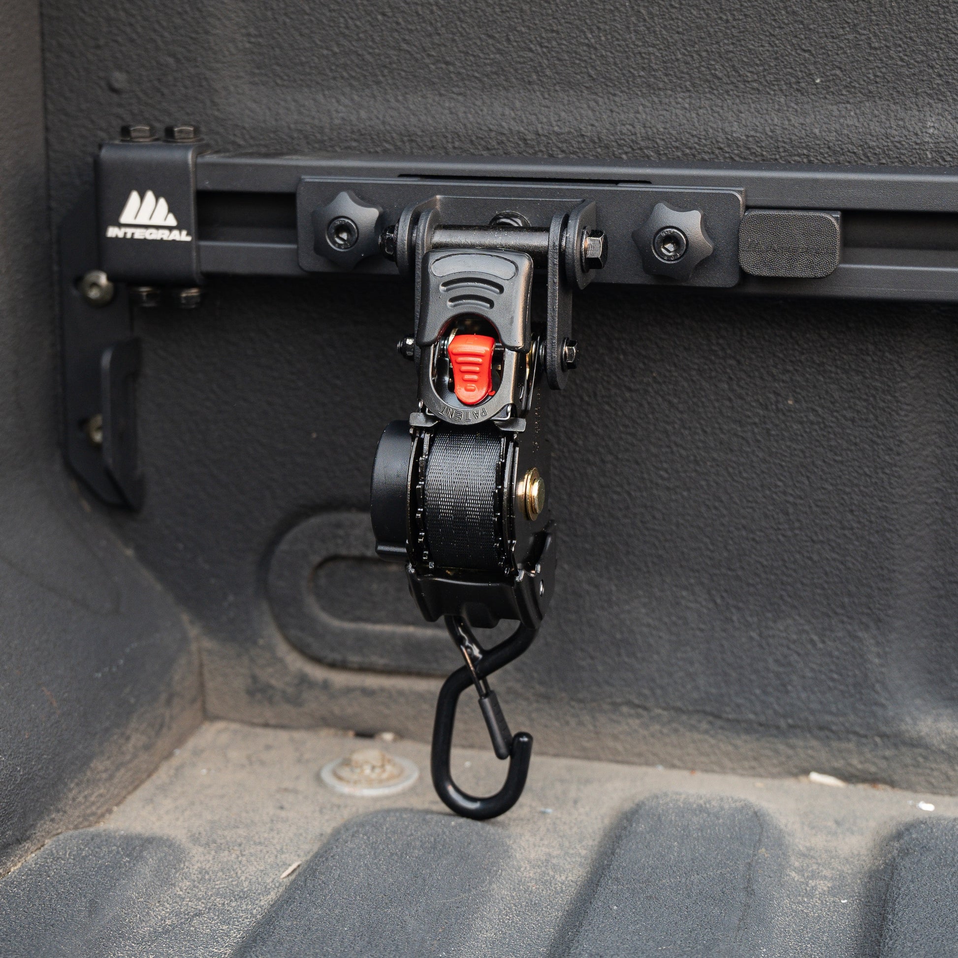 Integral Bulkhead Rail- F150 & Raptor 2015+ (5.5' Bed) by Integral Truck