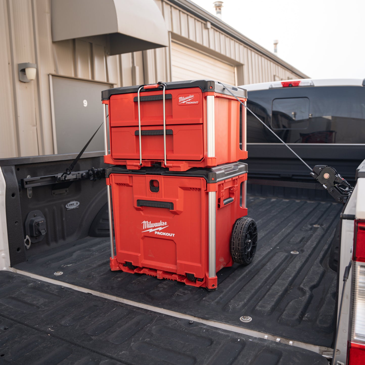 Integral Rails + Tie-down Cleats - Ford Super Duty 2017+ by Integral Truck