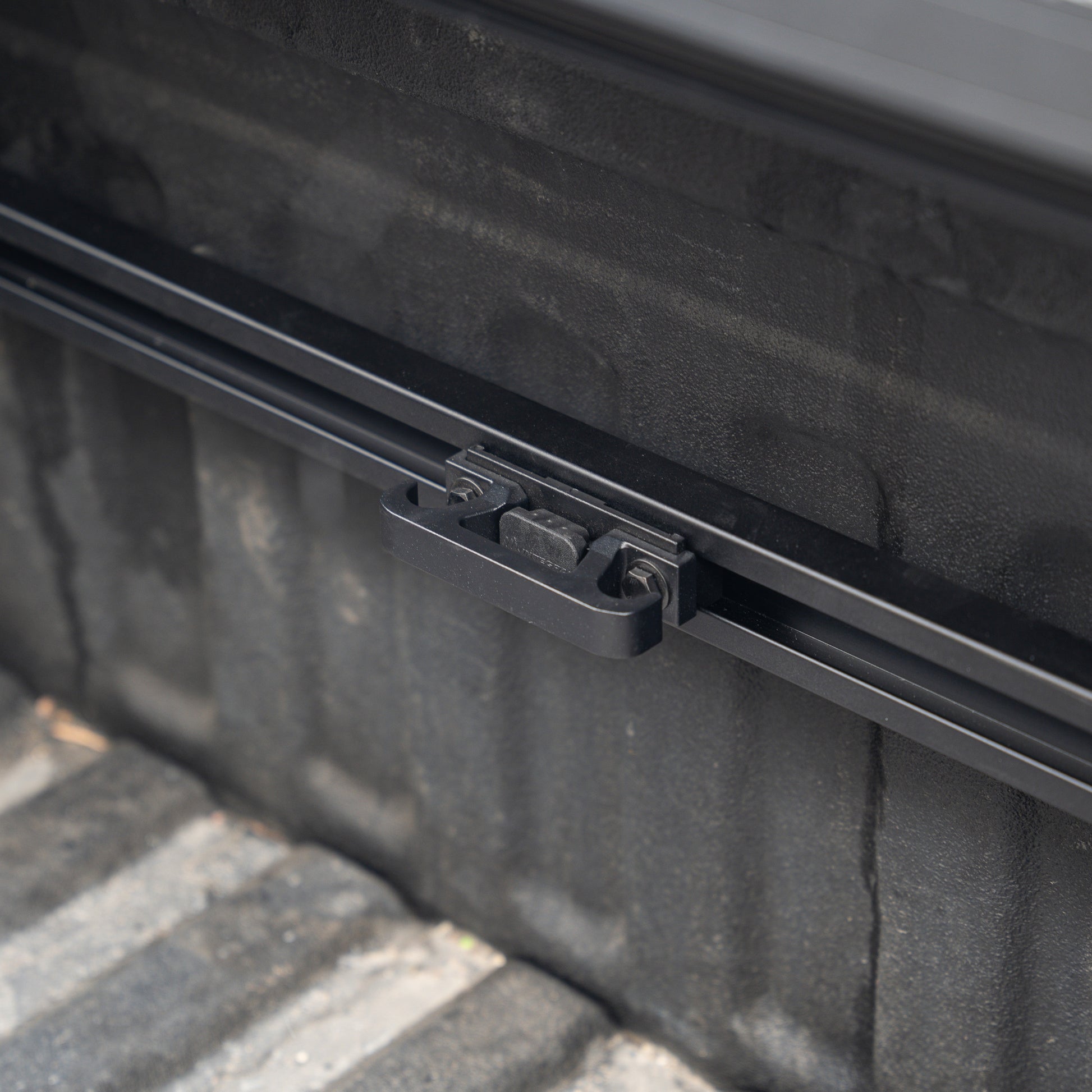 Integral Bulkhead Rail- F150 & Raptor 2015+ (5.5' Bed) by Integral Truck