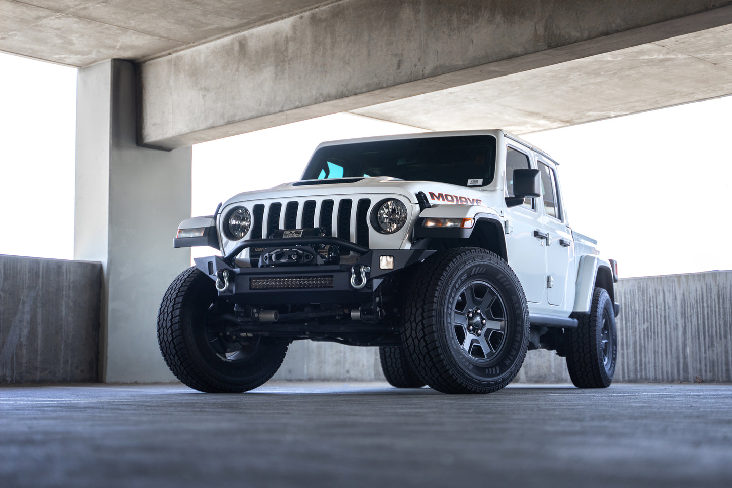 Jeep Wrangler JL & Gladiator JT FS-7 Mid-Width Winch Front Bumper by DV8 Offroad
