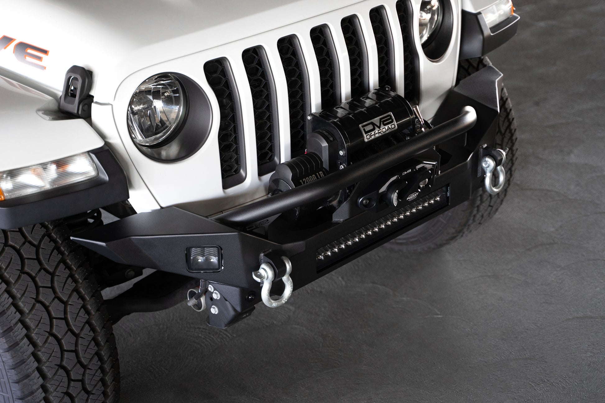 Jeep Wrangler JL & Gladiator JT FS-7 Mid-Width Winch Front Bumper by DV8 Offroad