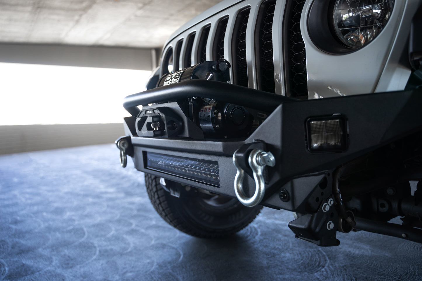 Jeep Wrangler JL & Gladiator JT FS-7 Mid-Width Winch Front Bumper by DV8 Offroad