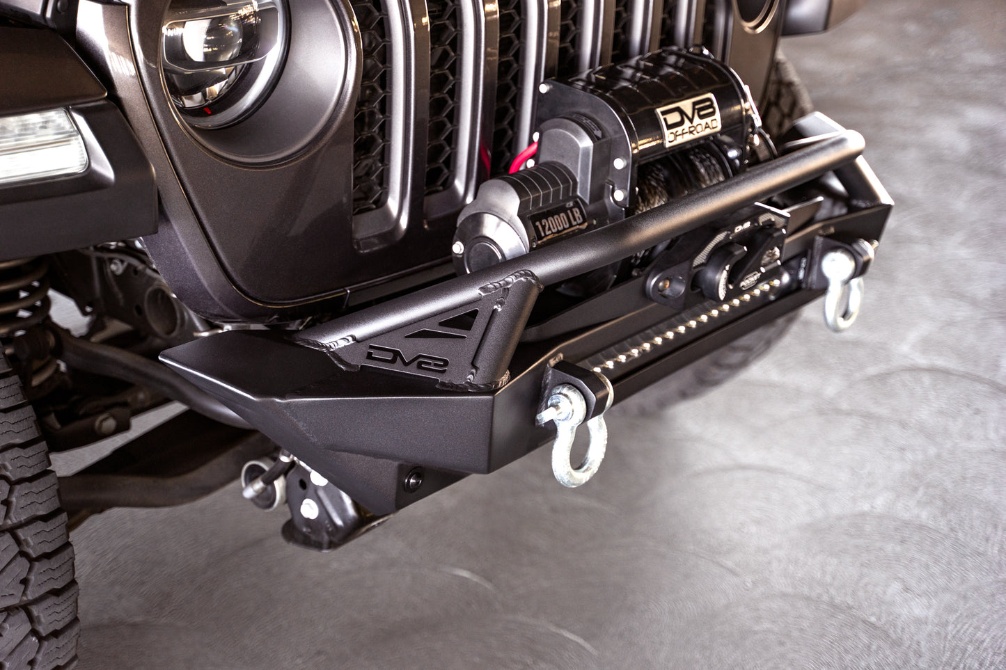 Jeep Wrangler JK/JL & Gladiator JT FS-1 Series Stubby Front Bumper by DV8 Offroad