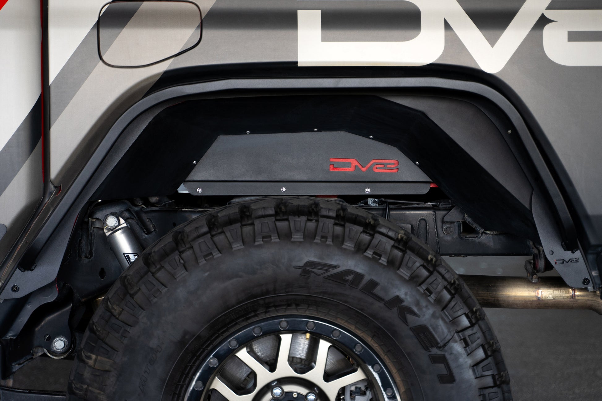 Slim Width to Fit through Tighter Spaces on the Trail by DV8 Offroad
