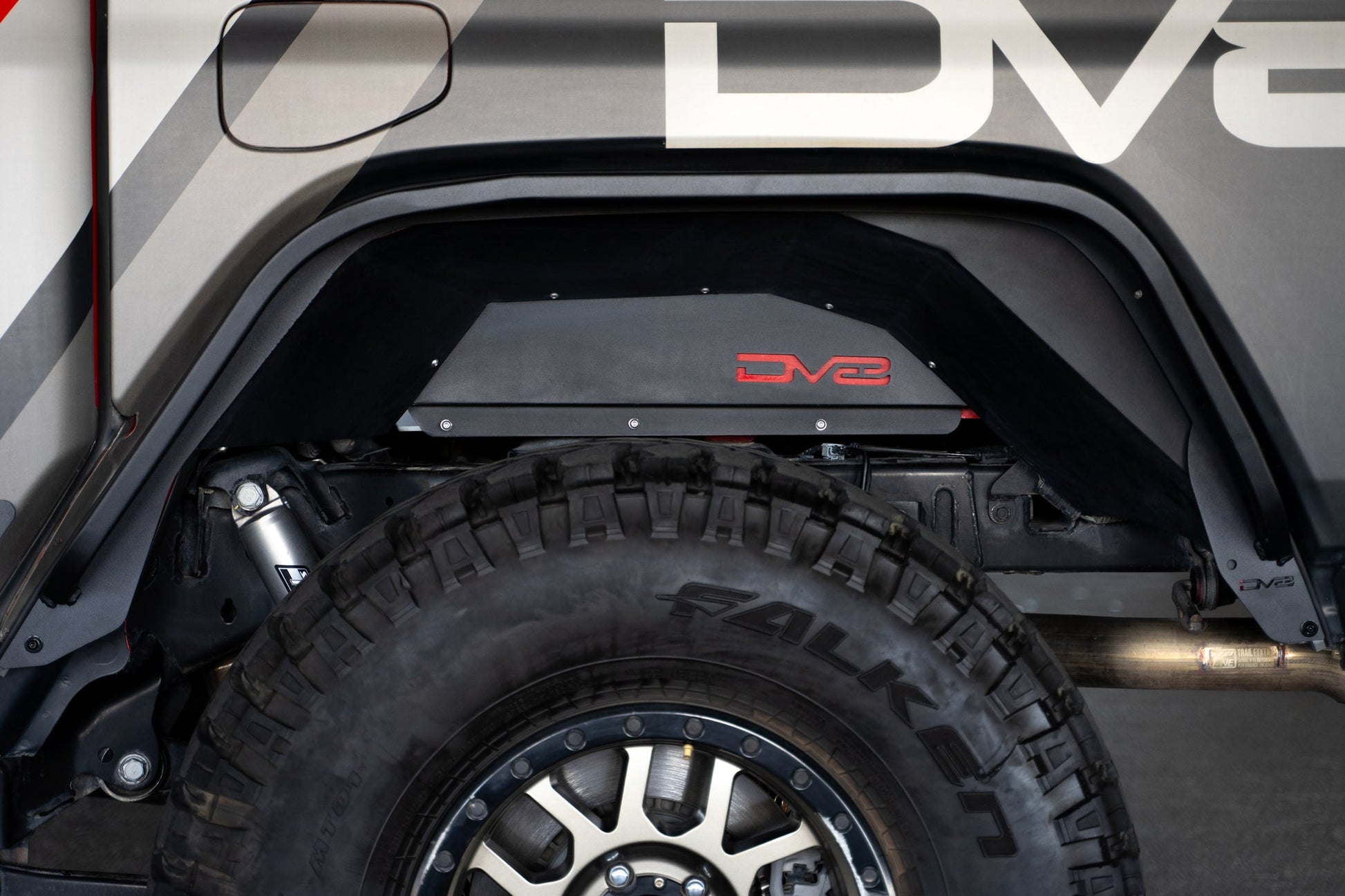 Slim Width to Fit through Tighter Spaces on the Trail by DV8 Offroad