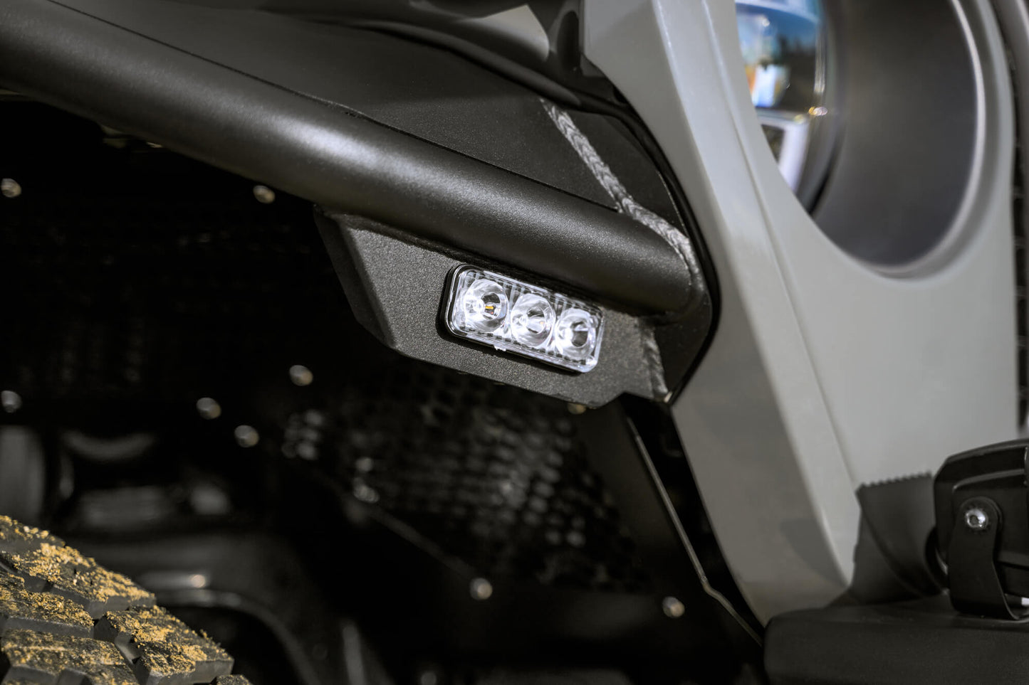 Tube Fenders by DV8 Offroad