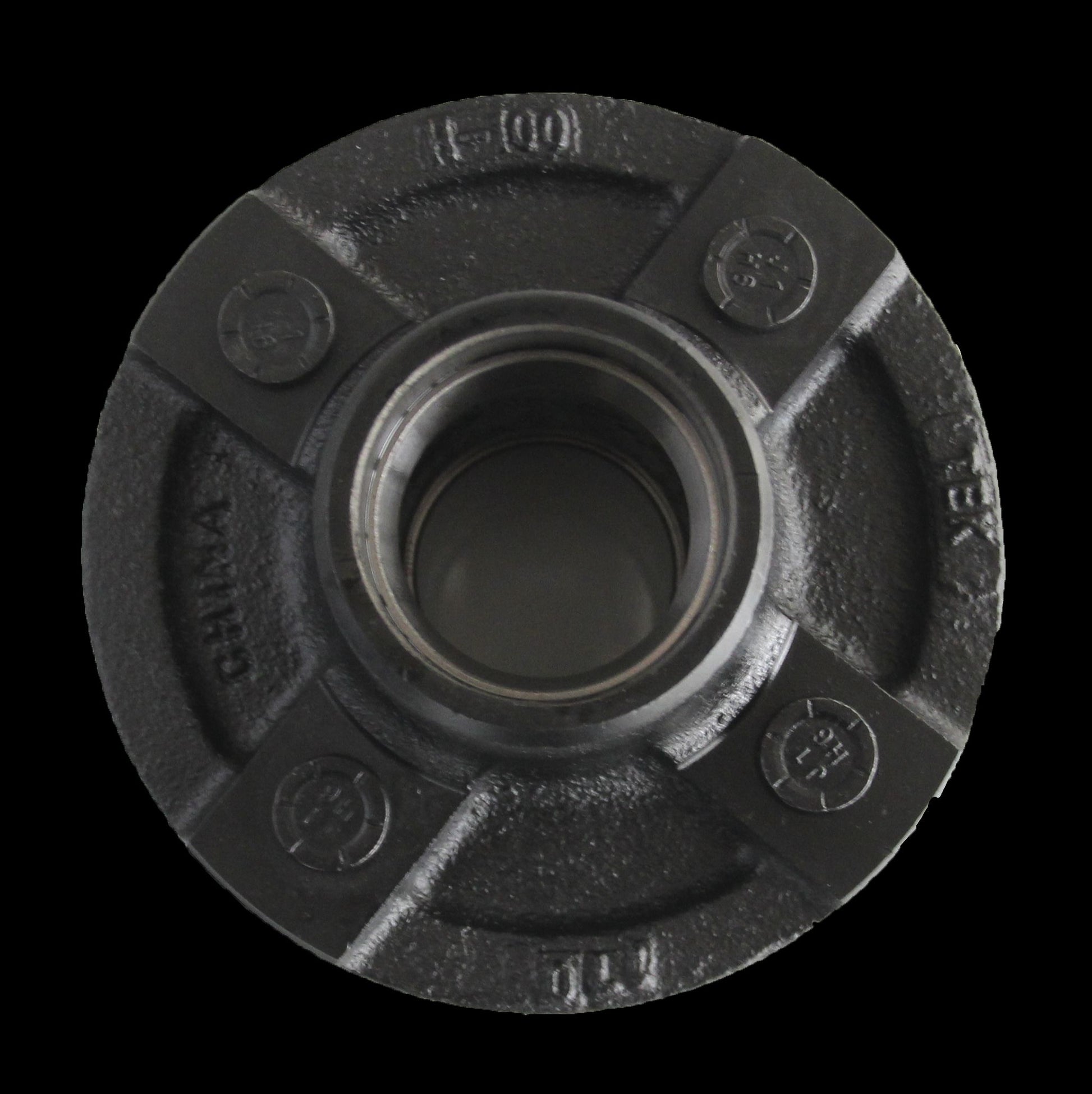 Idler Hub 2000 Pound Capacity 4 x 4 Inch Bolt Pattern by Husky Towing