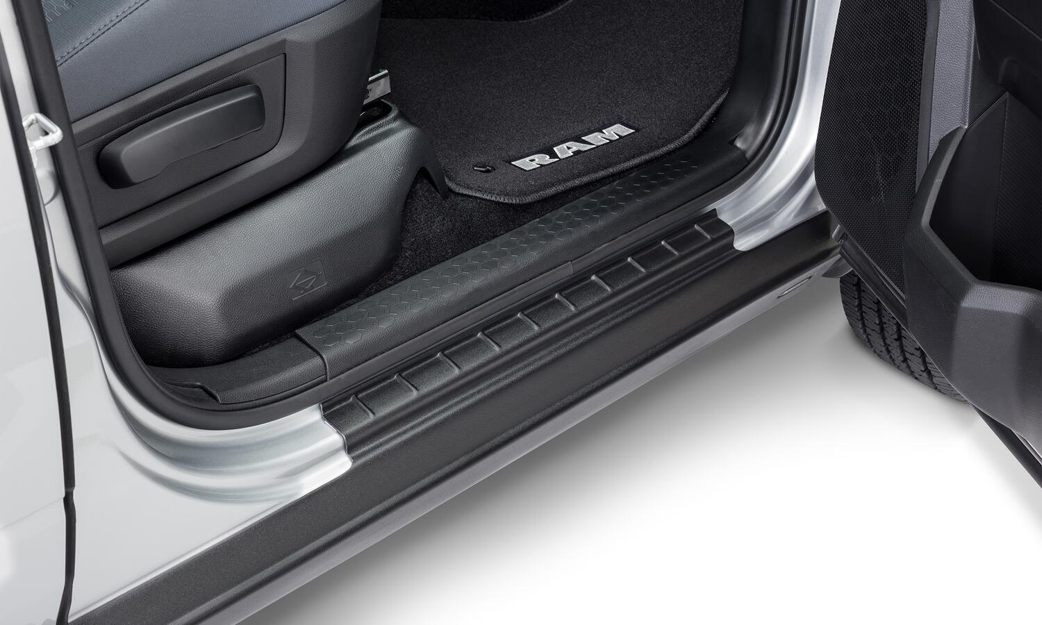 Trail Armor Rocker Panel Black, Incl. Side Panels/Sill Plate Cover by Husky Liners