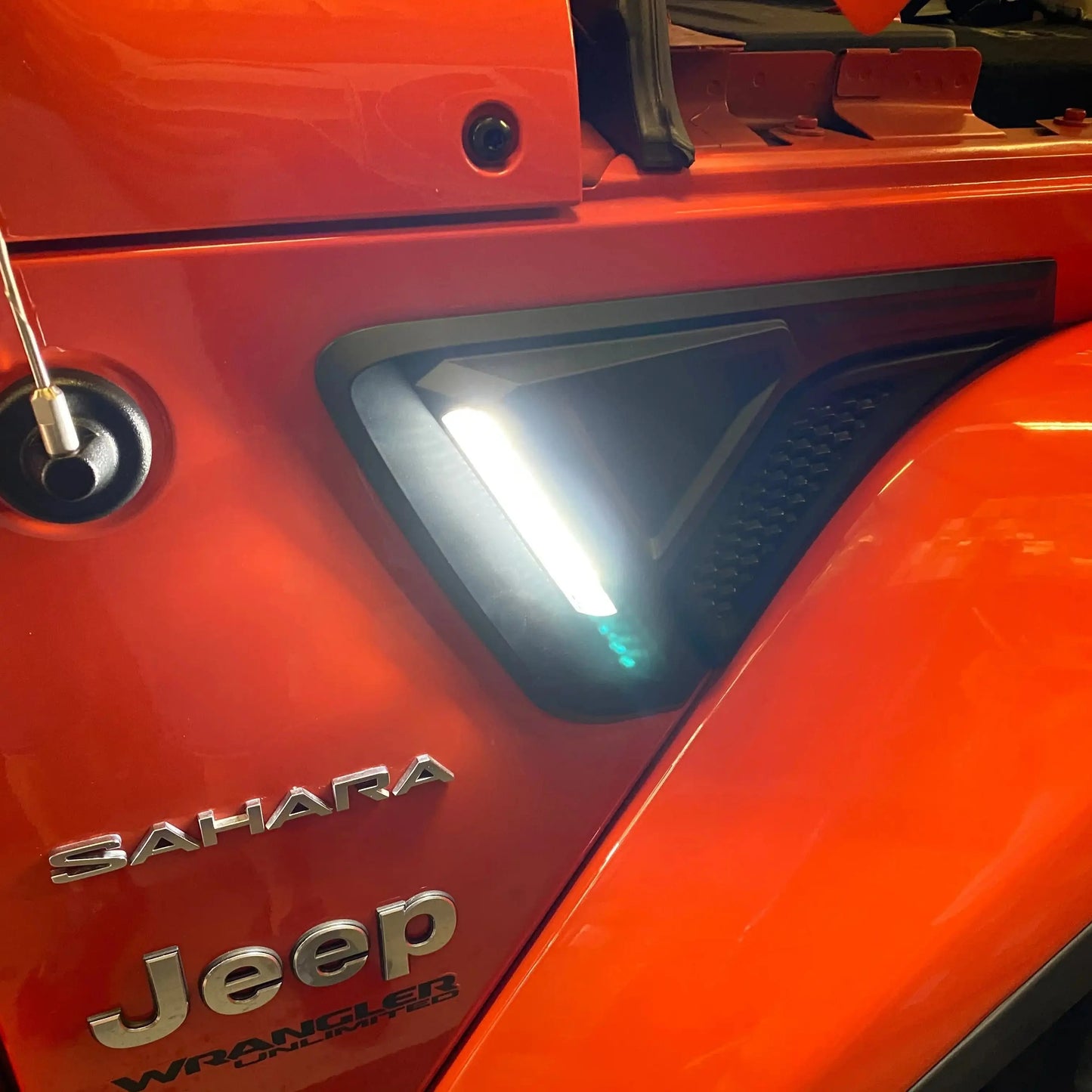 Jeep Wrangler JL & Gladiator JT Sidetrack LED Fender Lights - Entry & Turn Signal | ORACLE by ORACLE Lighting