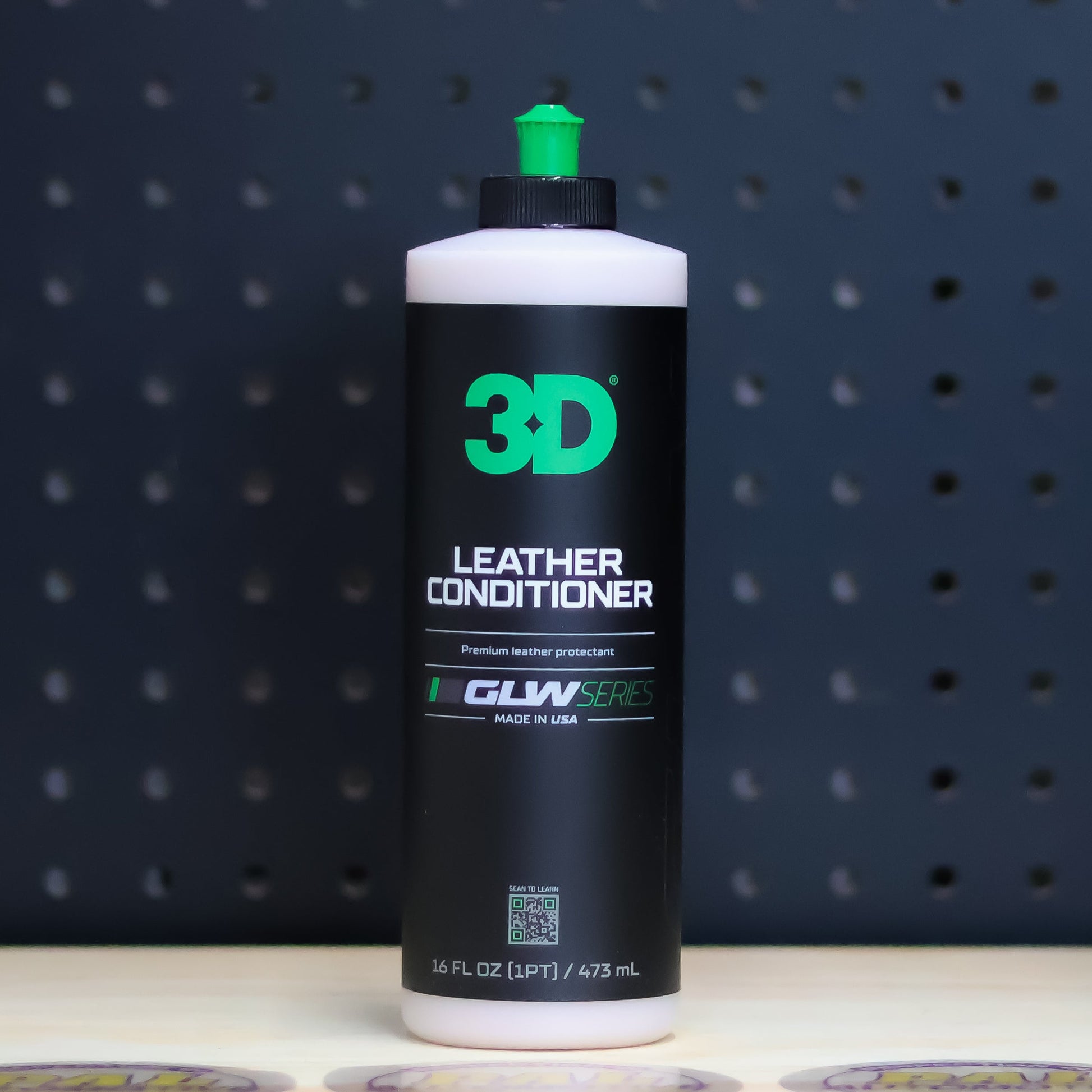 3D GLW LEATHER CONDITIONER PINT by 3D