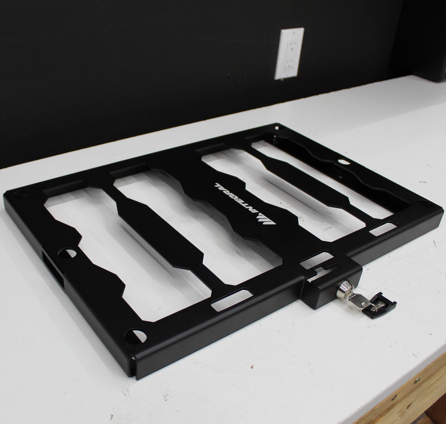 Integral Locking Plate - Universal by Integral Truck