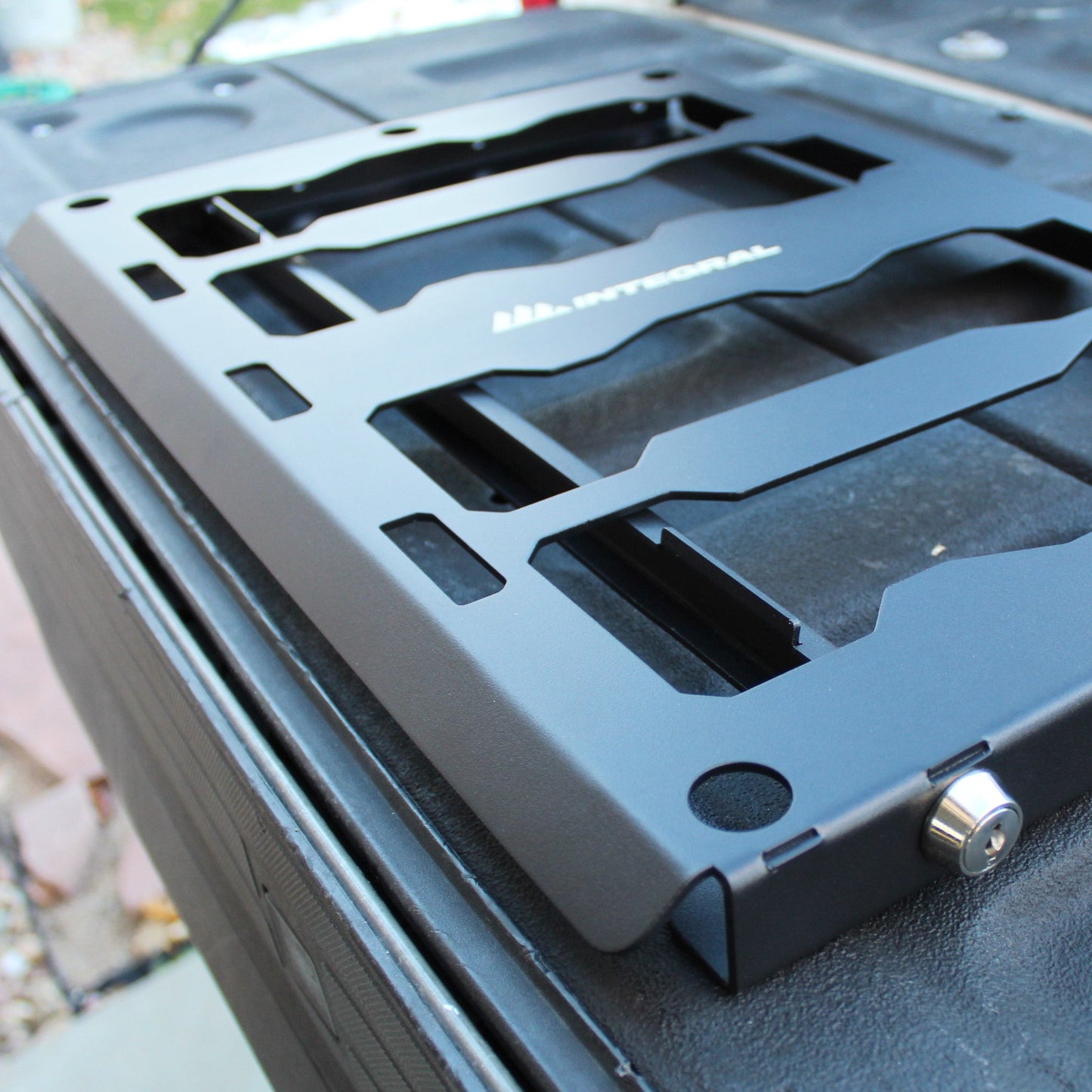 Integral Locking Plate - Universal by Integral Truck