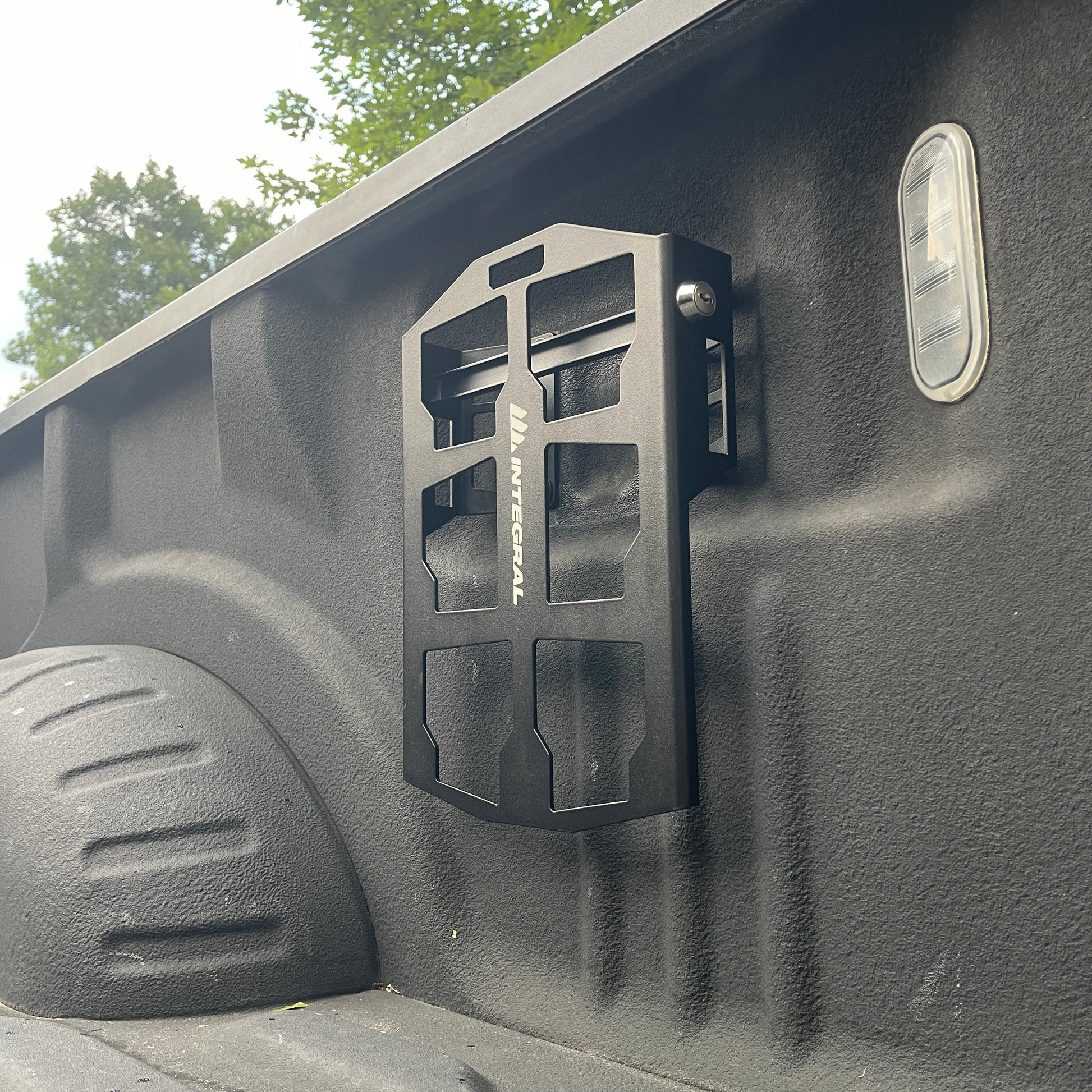 Integral Boxlink Plate (Half) - Ford F150 & RAPTOR (2015+), Super Duty (2017+) by Integral Truck