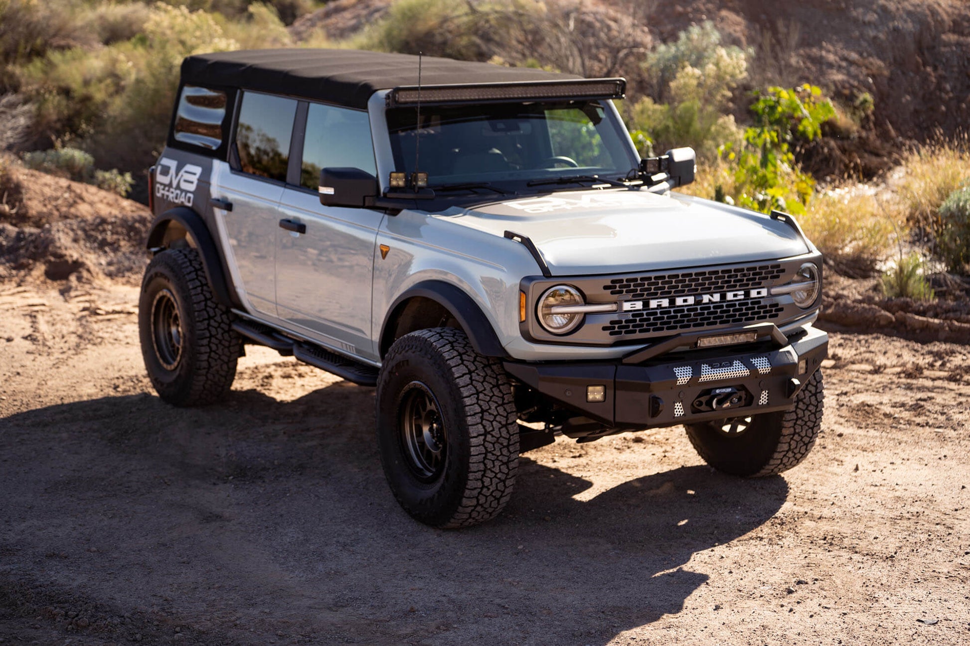 2021-22 Ford Bronco; 52-Inch Straight LED Light Bar Mount by DV8 Offroad
